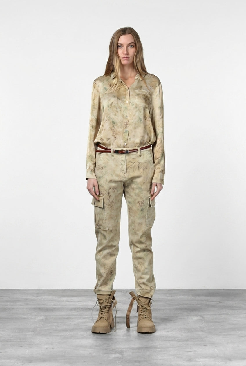 Sharon women's shirt in a viscous pattern with faded flowers
