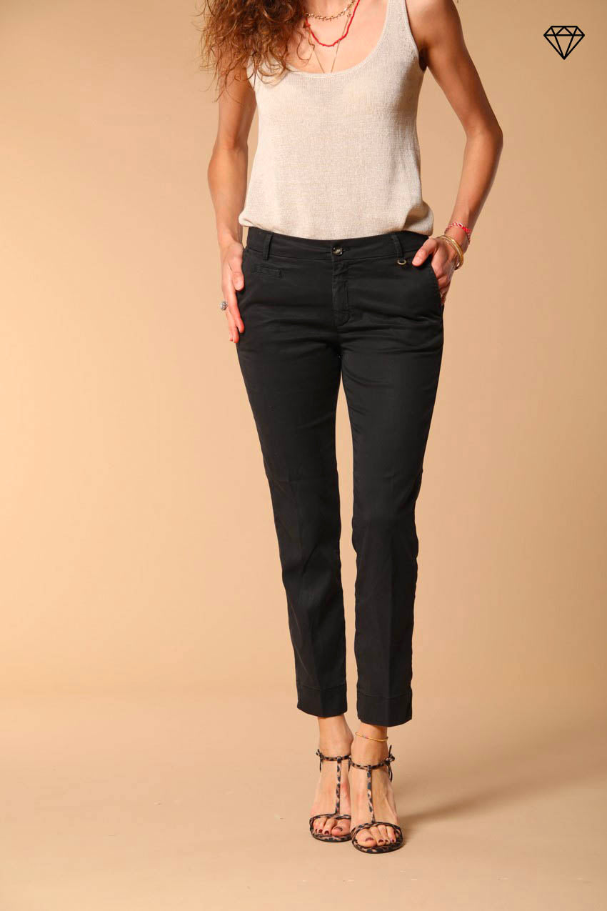 Immagine 1 di pantalone chino donna in twill modello Jaqueline Curvie curvy fit 