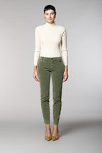 Jaqueline Archivio pantalon chino femme en velours 1000 raies slim fit