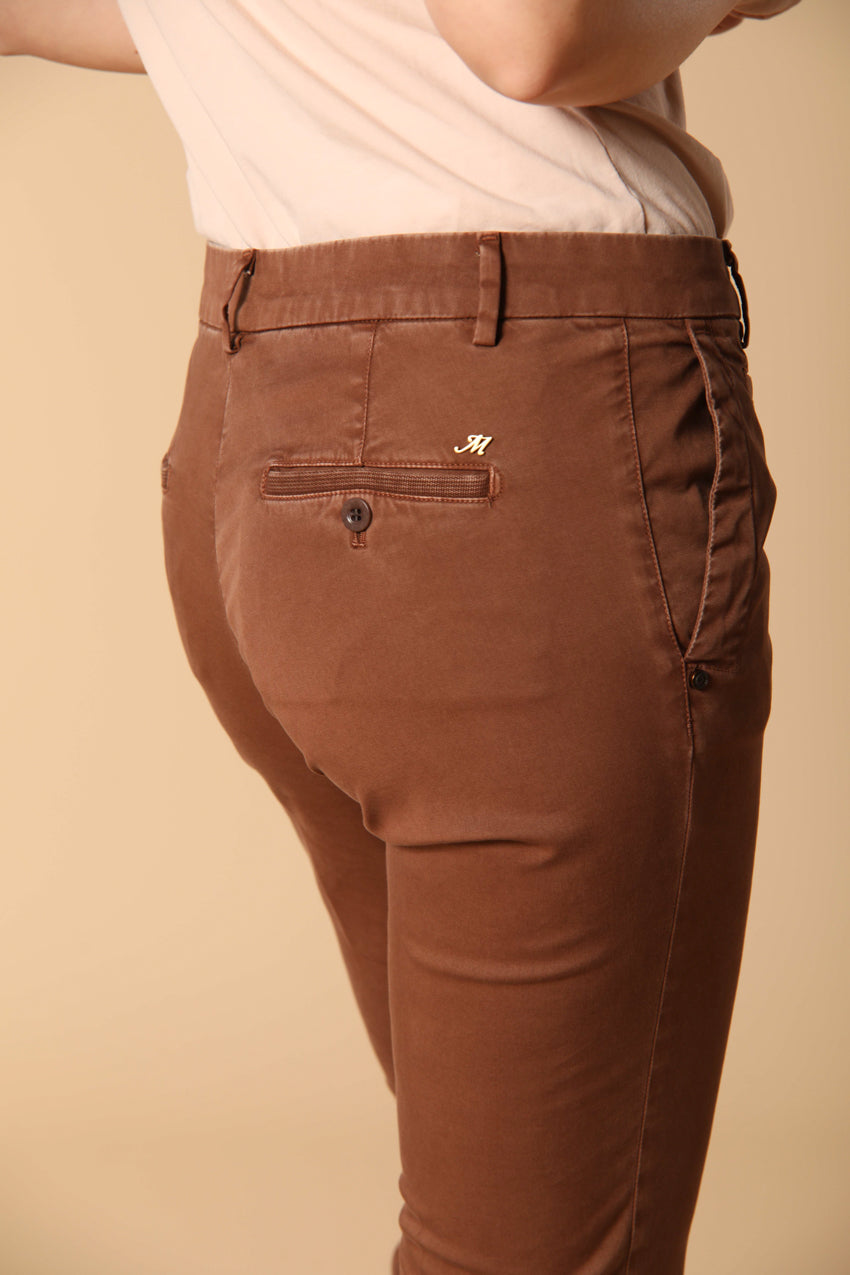 Jaqueline Archivio pantalón chino de mujer en gabardina slim fit