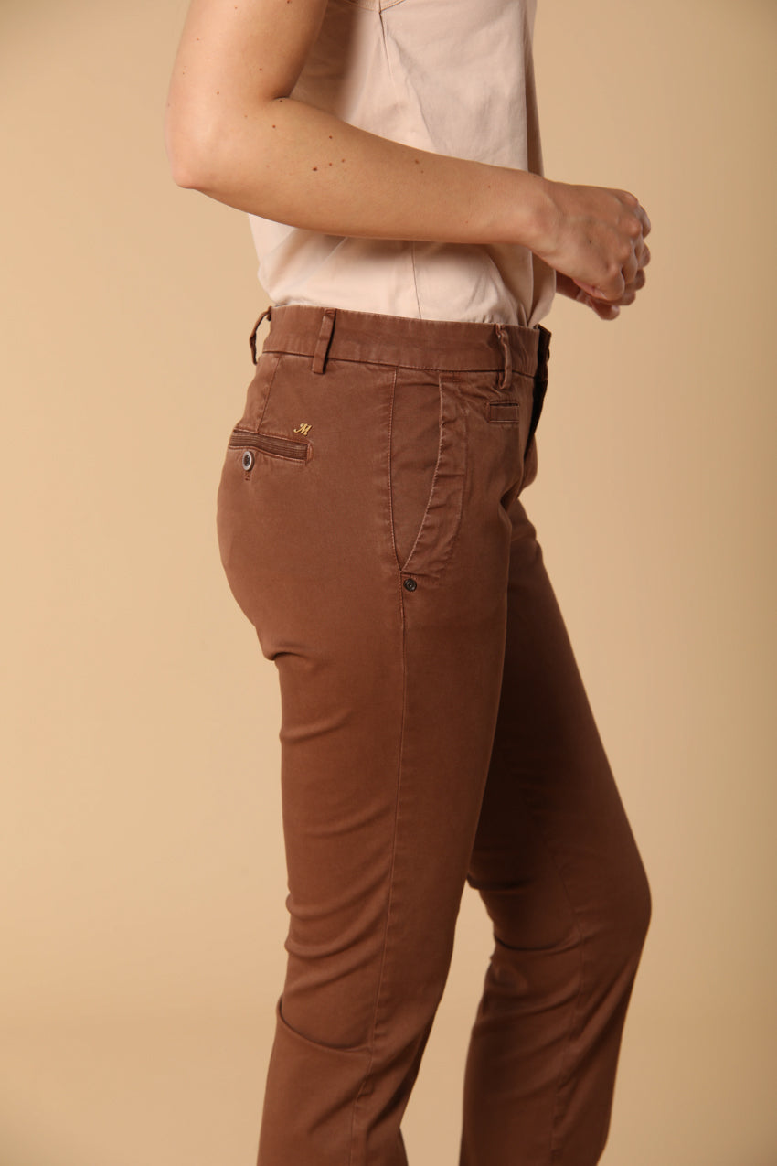 Jaqueline Archivio pantalone chino donna in gabardina slim fit