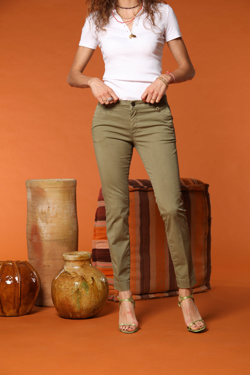 Jaqueline Archivio pantalón chino de mujer en gabardina slim fit