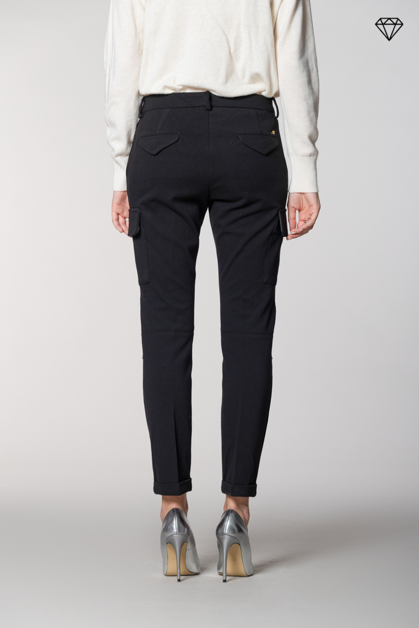 Chile City Damen-Cargohose aus technischem Jersey Slim Fit ①