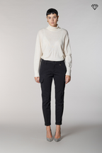 Chile City Damen-Cargohose aus technischem Jersey Slim Fit ①