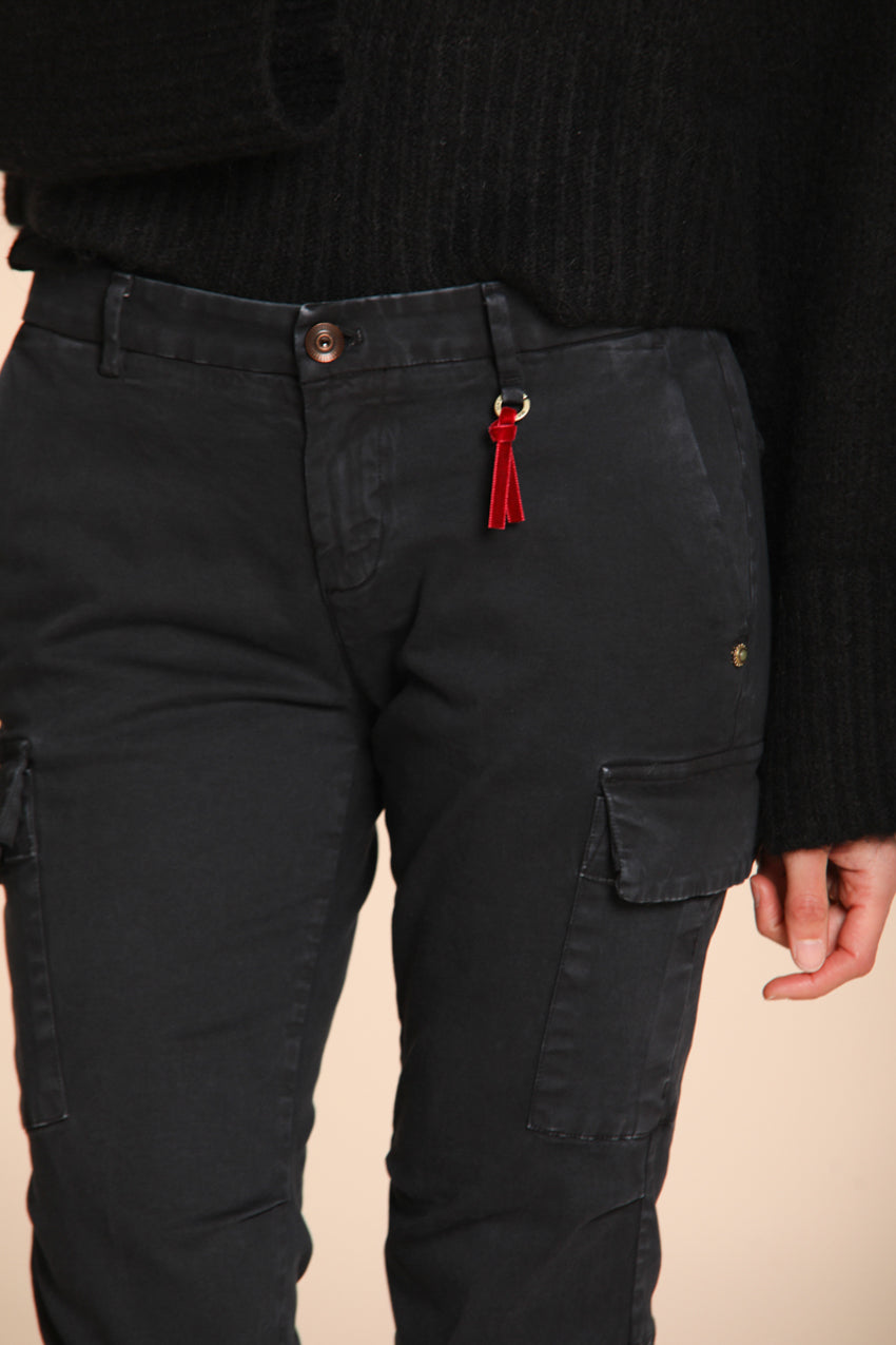 Chile City pantalón cargo mujer en raso slim fit