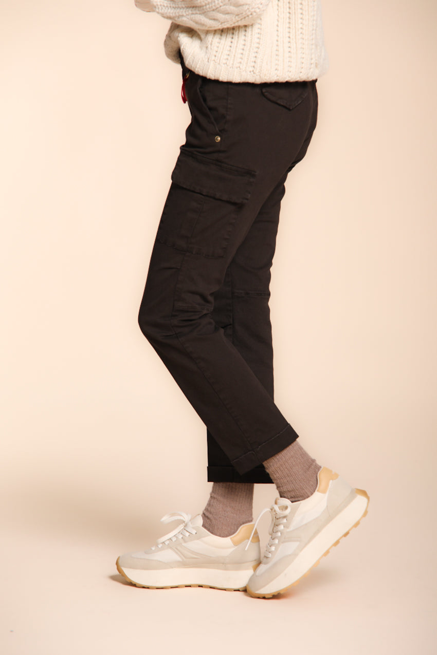 Chile City women’s cargo trousers in satin slim fit