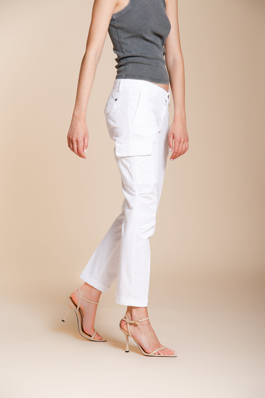 Chile City pantalón cargo mujer en gabardina stretch slim fit