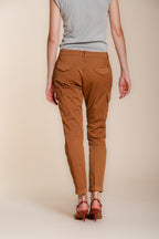 Chile City pantalon cargo femme en gabardine stretch slim fit