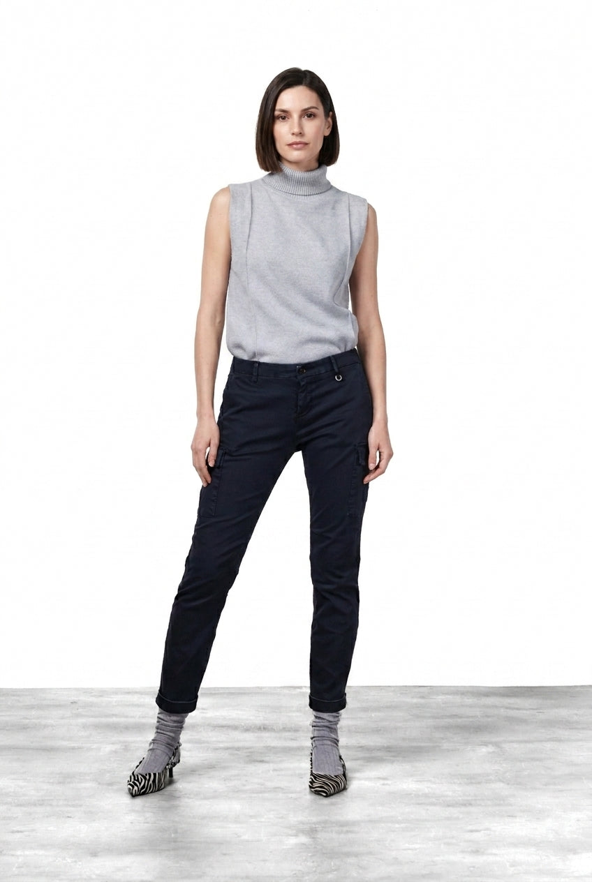 Chile City women’s cargo pants in satin with slim fit