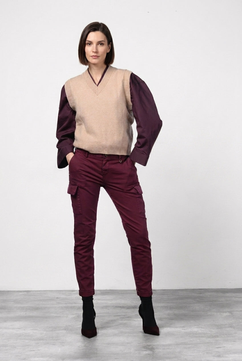 Chile City women’s cargo pants in satin with slim fit