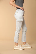 Chile City pantalón cargo mujer en gabardina slim fit 