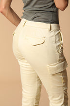 Chile City pantalón cargo mujer en gabardina slim fit 