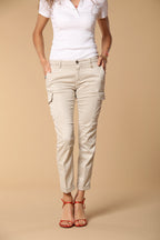 Chile City pantalón cargo mujer en gabardina slim fit 