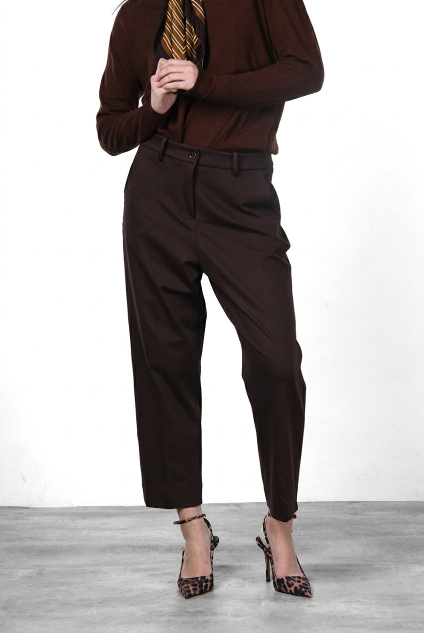 New York O Shape pantalón chino de mujer en jersey técnico carrot fit
