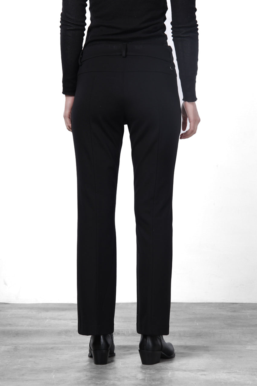 Kik women’s chino pants in technical jersey with slim fit