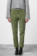 New York Carrot women’s chino pants in smooth velvet with carrot fit ①