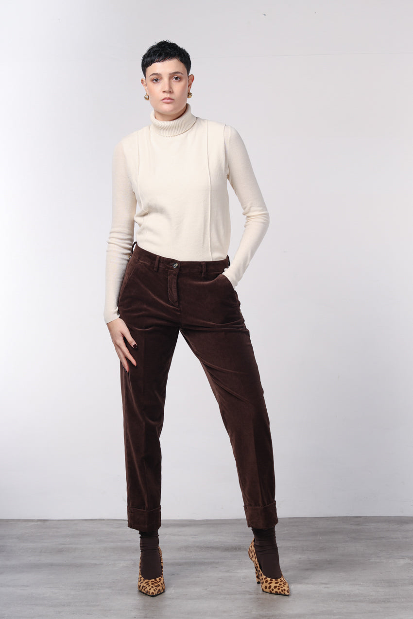 New York Carrot Chinohose für Damen aus glattem Samt mit carrot fit ①
