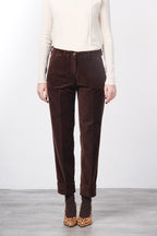 New York Carrot Chinohose für Damen aus glattem Samt mit carrot fit ①
