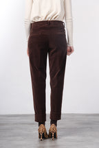 New York Carrot Chinohose für Damen aus glattem Samt mit carrot fit ①
