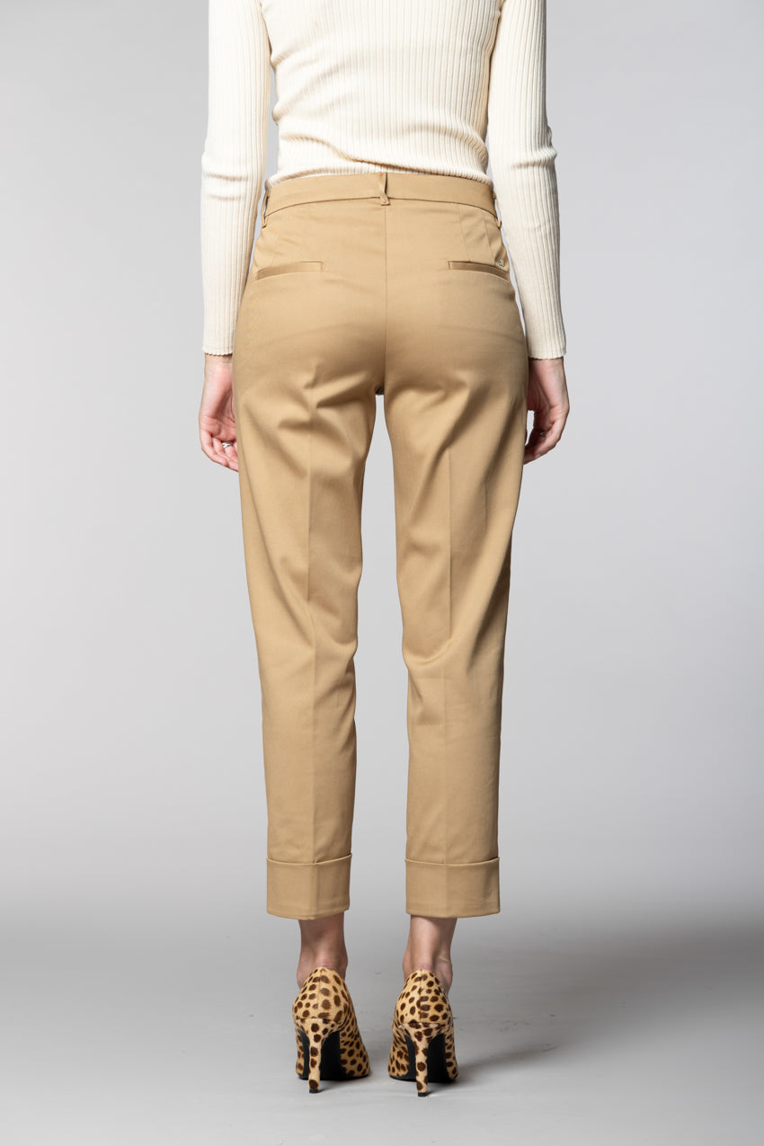 New York Carrot women’s chino trousers in gabardine carrot fit