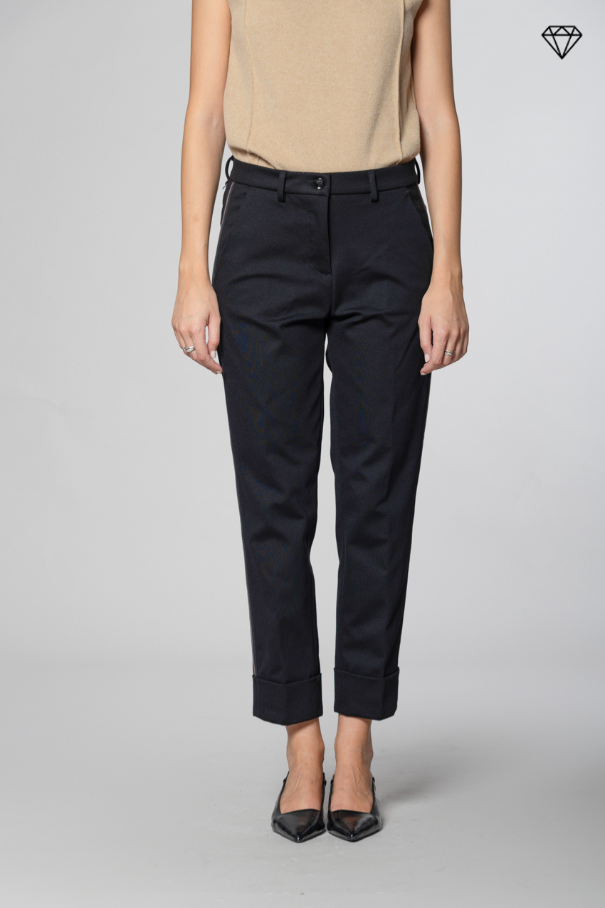 New York Carrot pantalon chino femme en jersey technique carrot fit ①