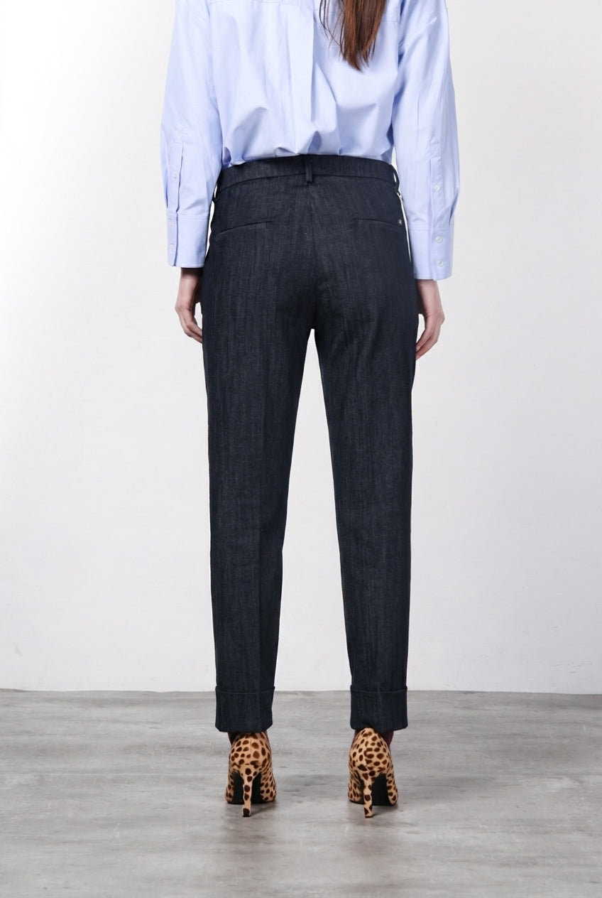 New York Carrot Damen-Chinohose aus Stretch-Denim, Carrot Fit ①