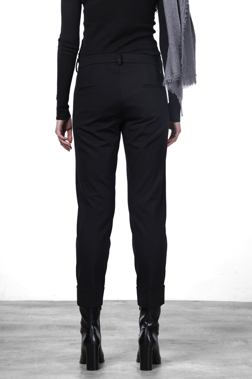 New York Carrot pantalón chino de mujer en jersey técnico carrot fit ①