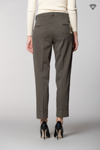 New York Carrot Pince pantalon chino femme en coton et cachemire carrot fit ①