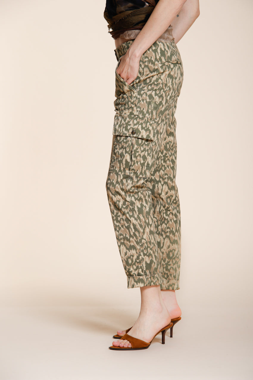 Marlene Hose Cargo Damen aus Gabardine Camouflage-Print carrot fit
