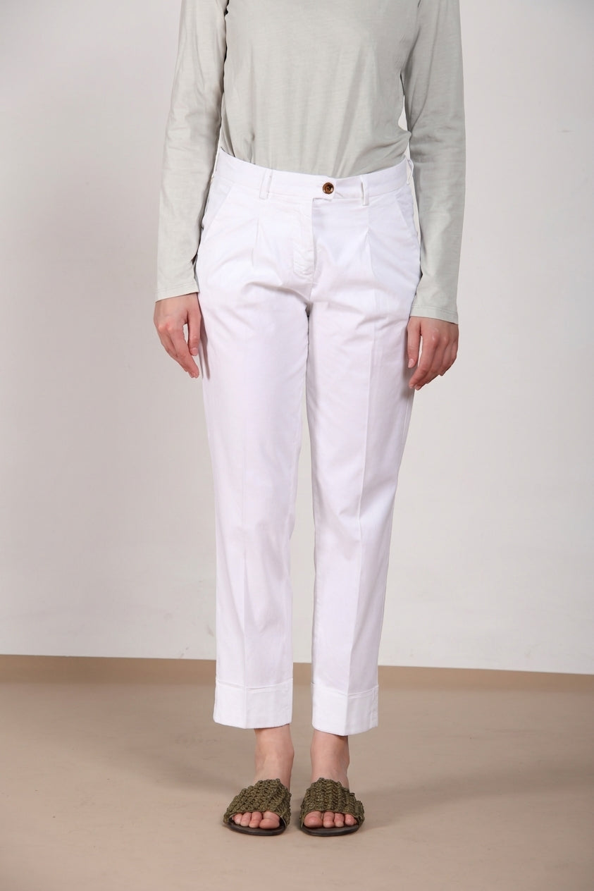 New York Carrot Sartoriale 1 Pince women’s chino trousers in cotton and silk satin carrot fit ①