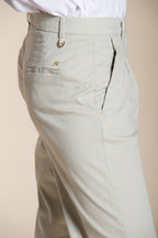 New York Carrot Sartoriale 1 Pince Damen-Chinohose aus Baumwoll- und Seidensatin carrot fit ①