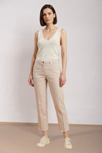 New York Carrot women's chino pants in mat carrot fit