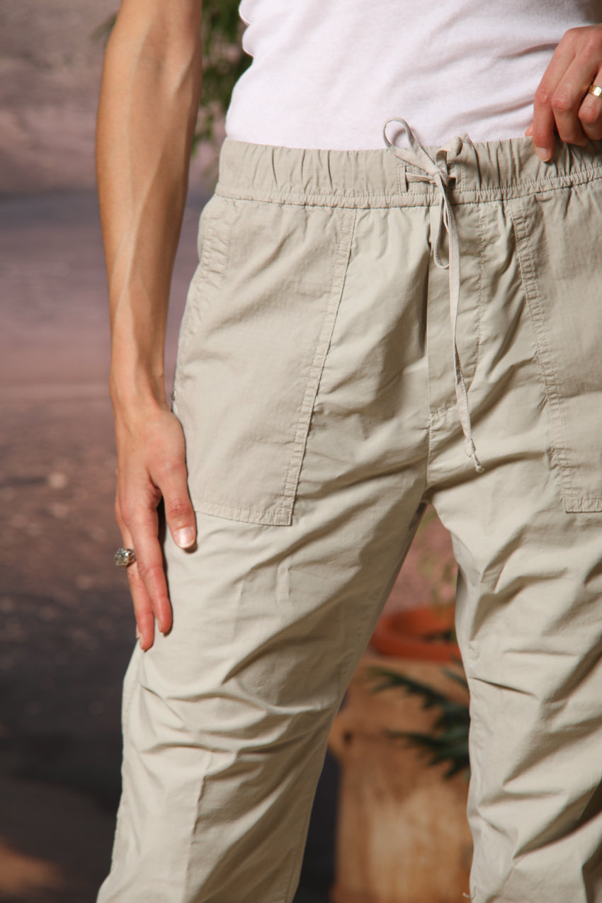 Fatique Jogger women's cargo pants in parachute canvas with a tencel and cotton blend carrot fit