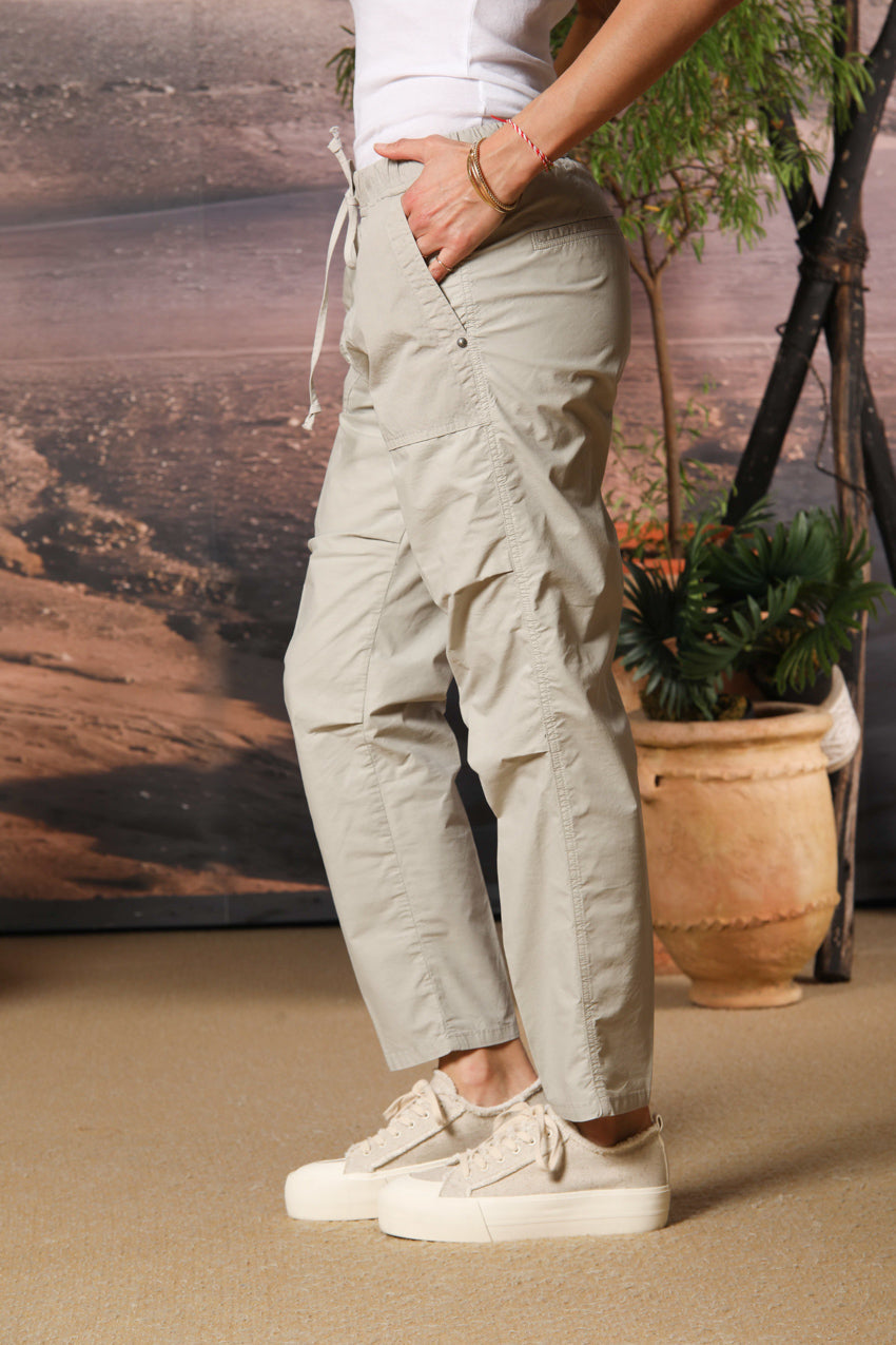 Fatique Jogger women's cargo pants in parachute canvas with a tencel and cotton blend carrot fit