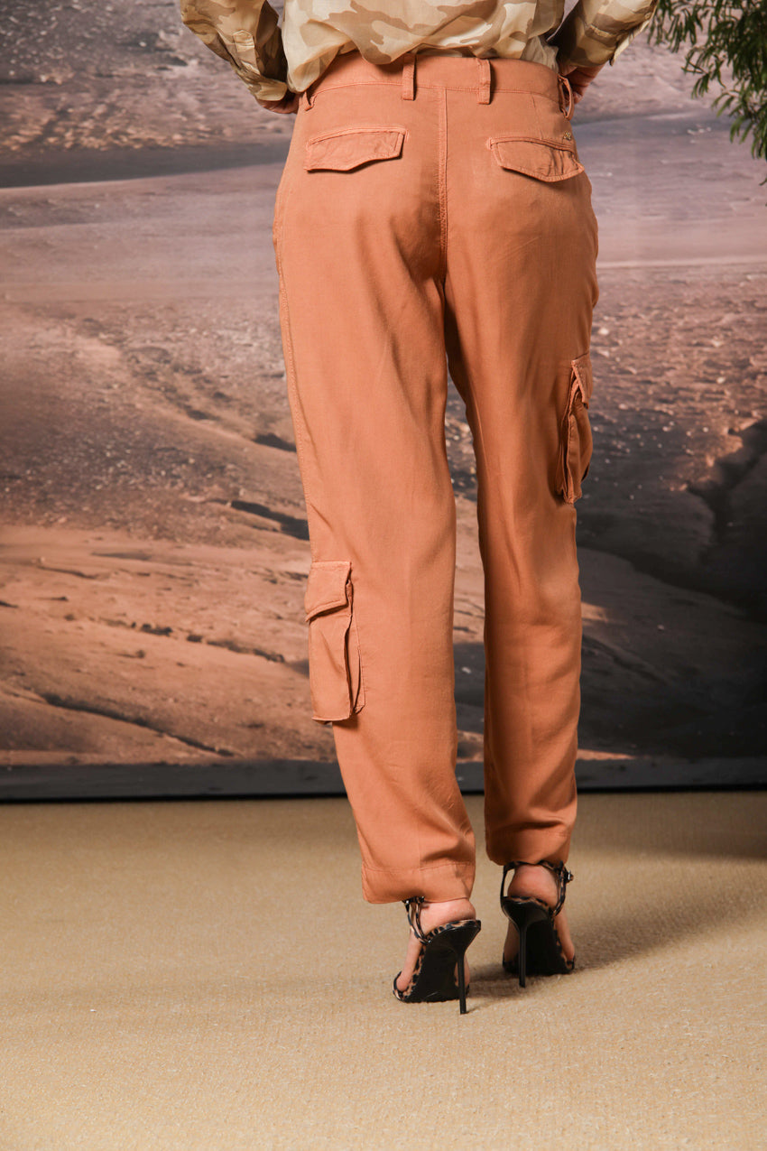 Asia Snake pantalón cargo mujer en modal relaxed fit 