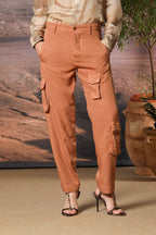 Asia Snake pantalón cargo mujer en modal relaxed fit 