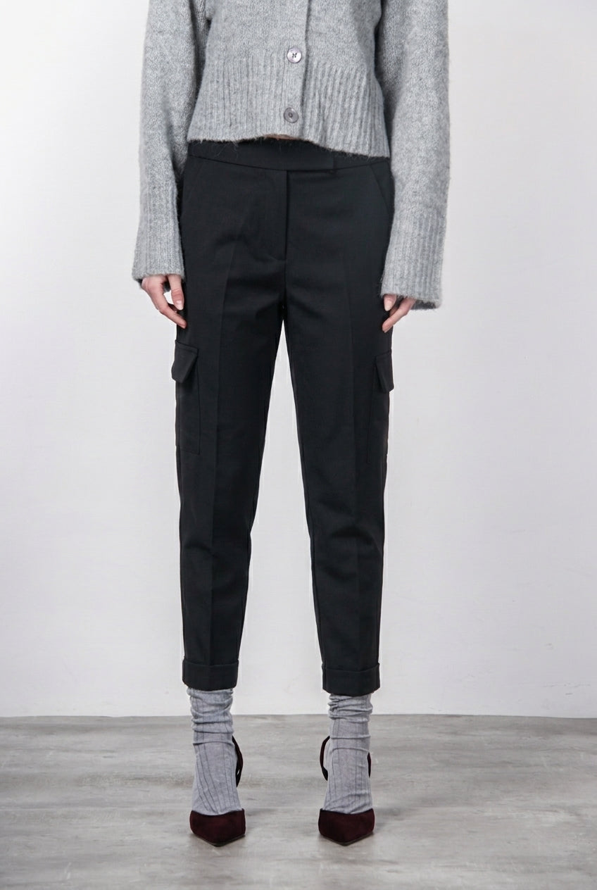 Chile Jogger women’s cargo pants in wool with relaxed fit