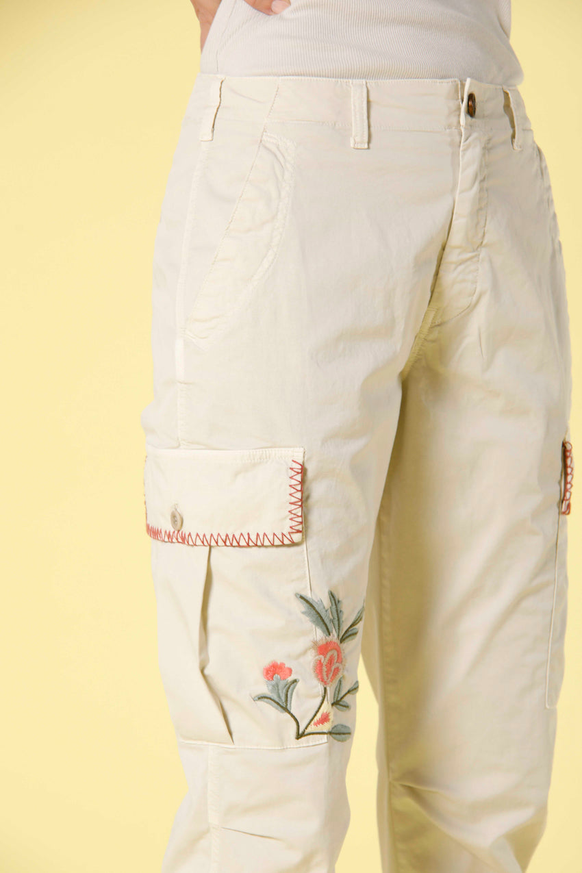 Image 3 of women's cargo pants in butter colored cotton twill with embroidery Judy Archivio model by Mason's