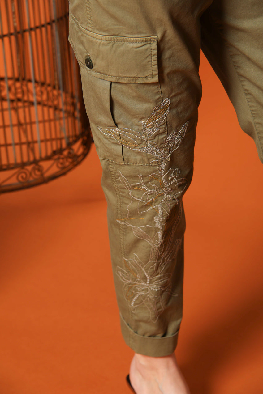 Judy Archivio pantalón cargo mujer en sarga de algodón elástico relaxed fit