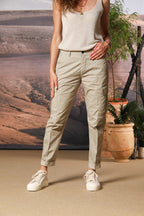 Judy Archivio pantalone cargo donna in twill di cotone stretch relaxed fit
