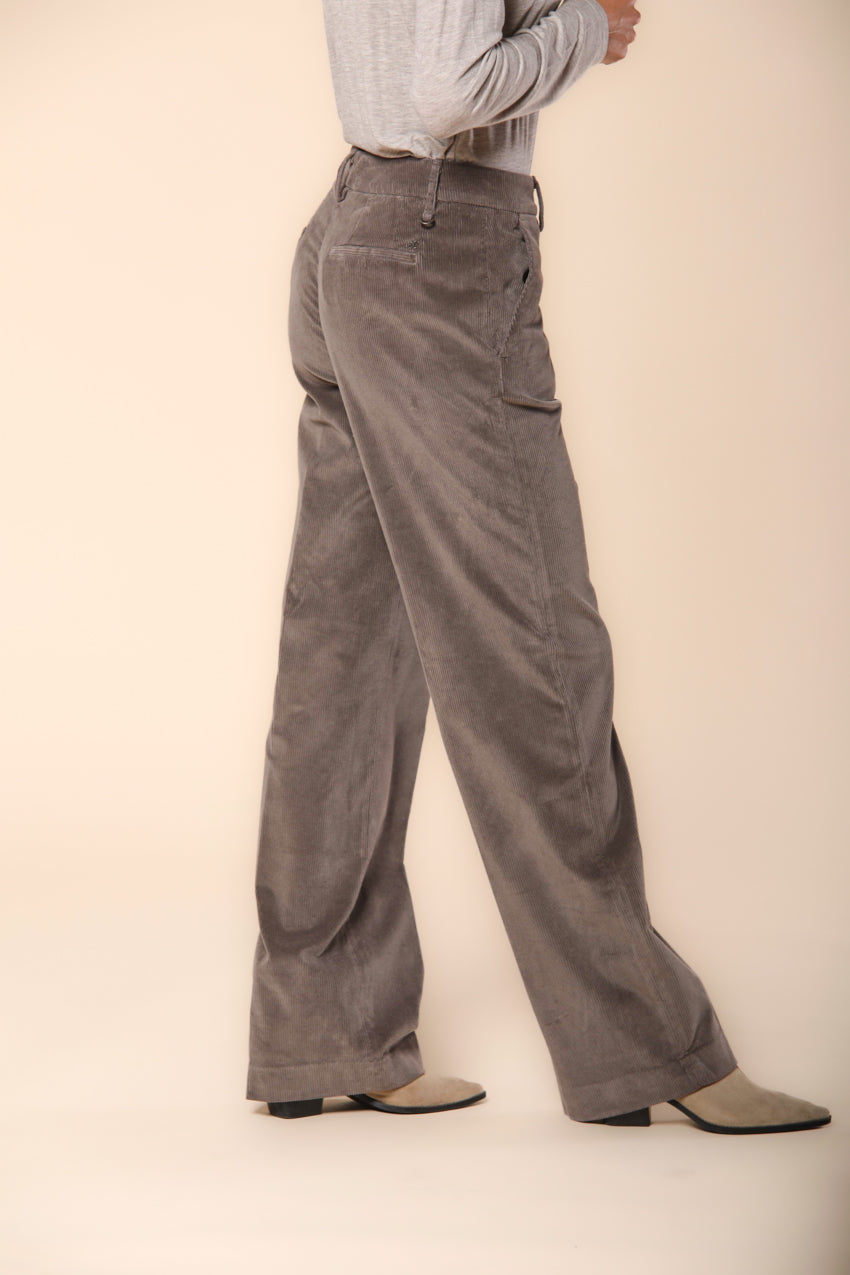 New York Straight pantalon chino femme en velours côtelé coupe straight