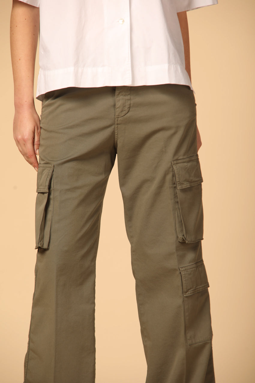 Image 3 of women's cargo pants, Havana model, in military green with a relaxed fit by Mason's