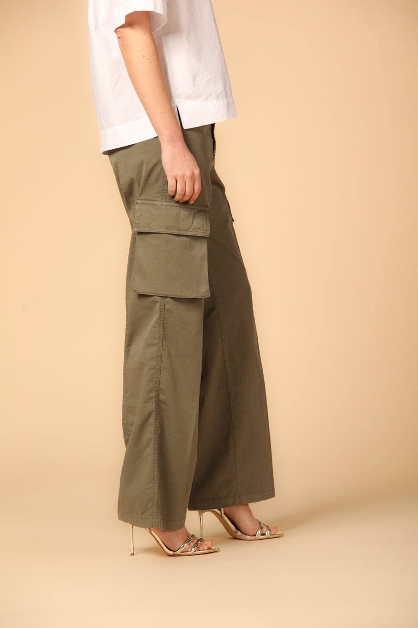 Image 4 of women's cargo pants, Havana model, in military green with a relaxed fit by Mason's