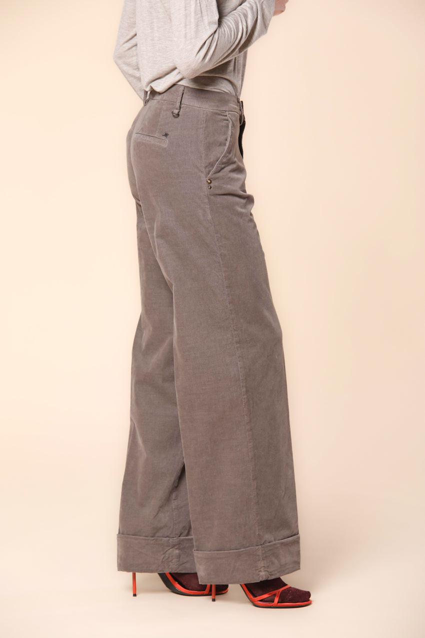 New York Studio pantalon chino femme en velours 1000 rayures coupe relaxed