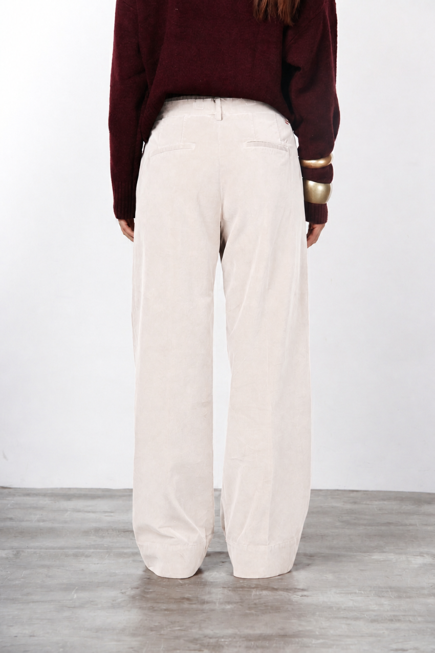 New York Studio pantalon chino femme en velours lisse straight fit