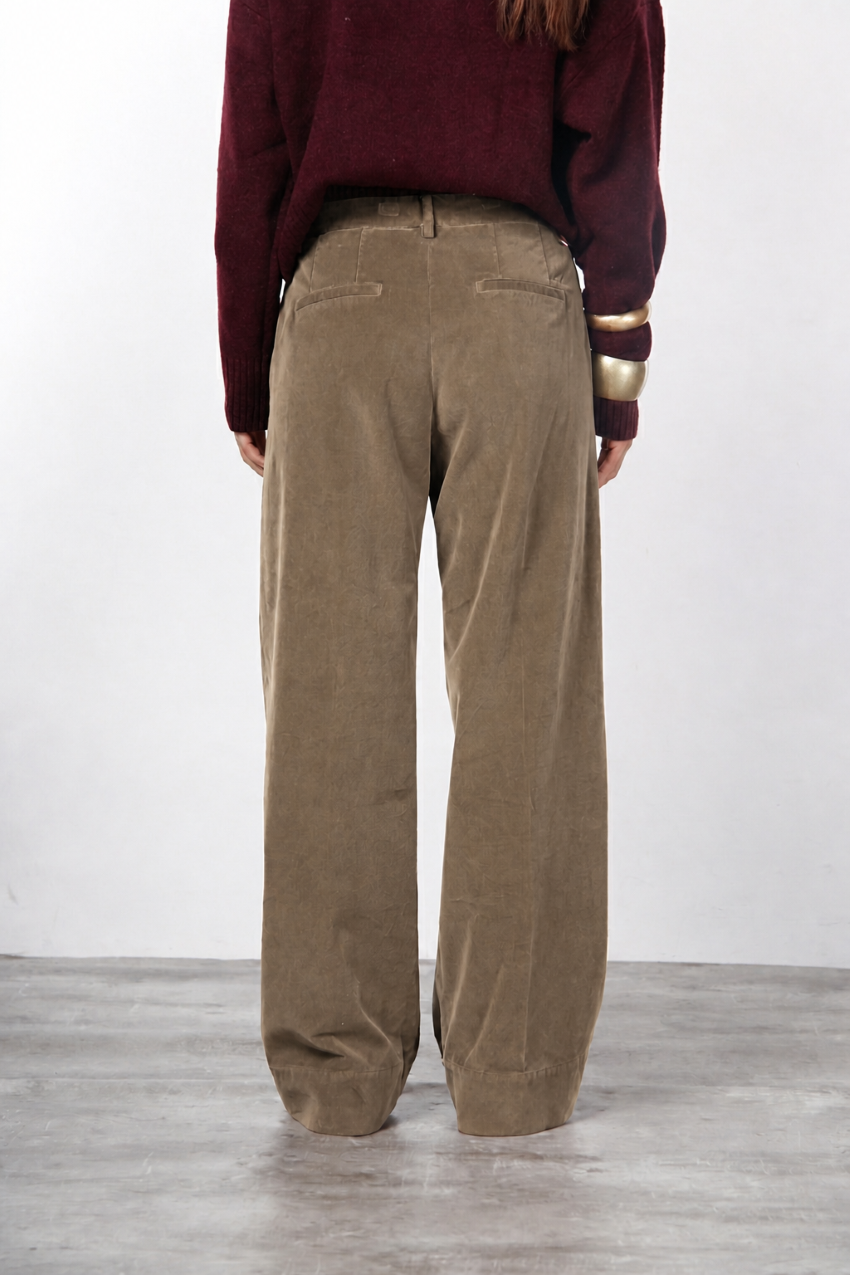 New York Studio pantalon chino femme en velours lisse straight fit