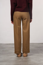 New York Studio pantalón chino de mujer en raso straight fit