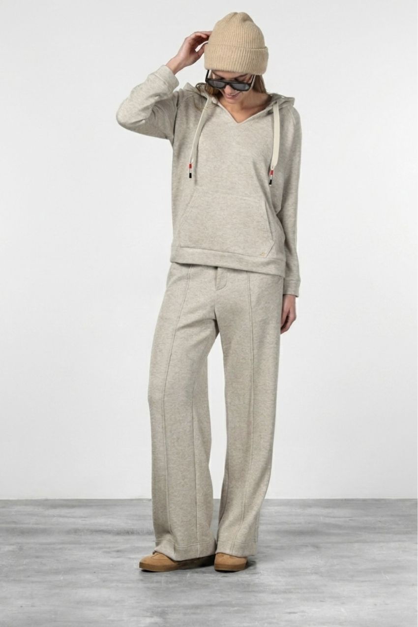New York Studio Elax women’s chino pants in knit-effect jersey with straight fit