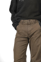 Vivienne City pantalon chino femme en gabardine balloon fit