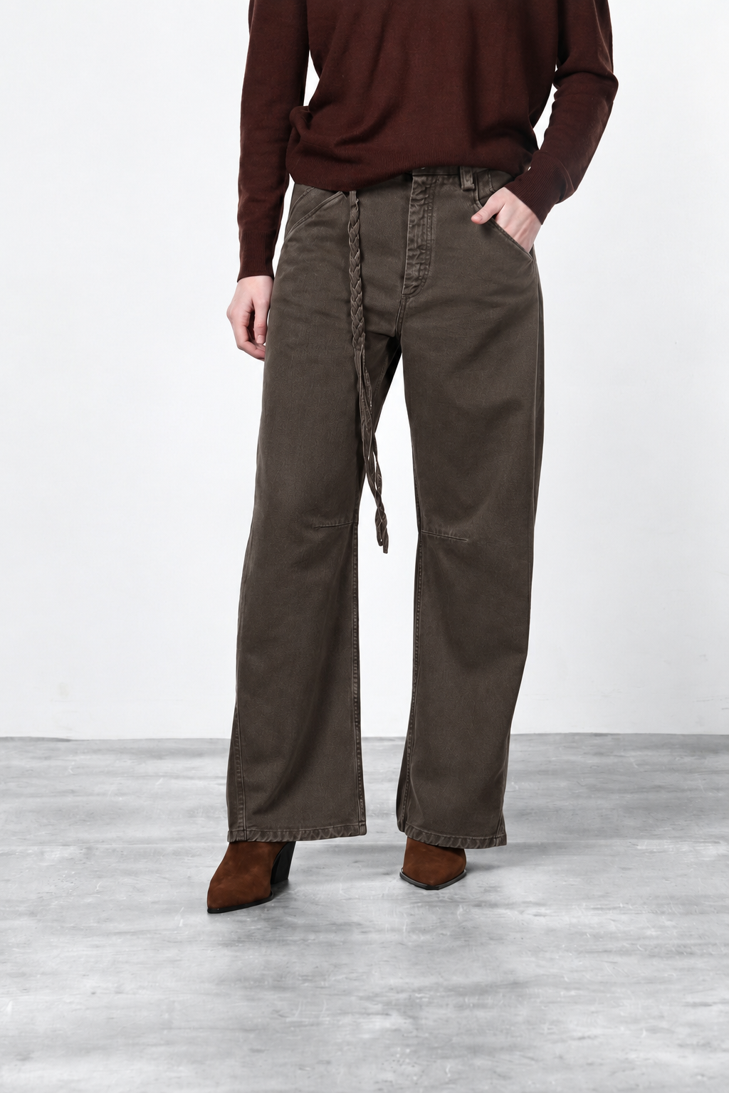 Veronique Chinohose für Damen aus Twill mit balloon fit ①
